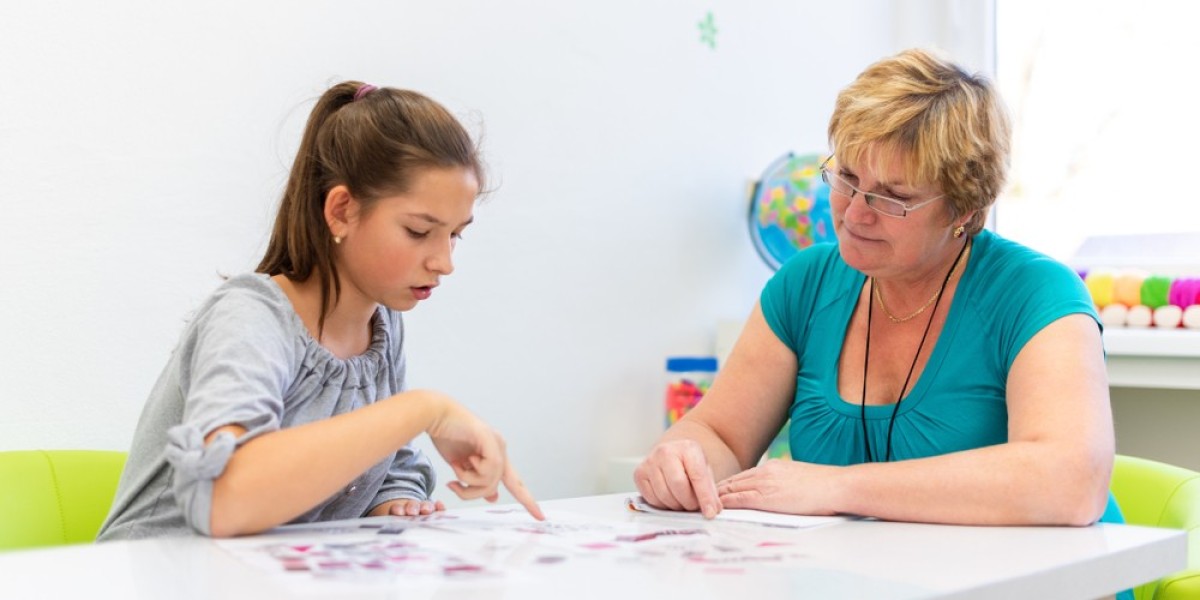 Why Behaviour Consultation from Psychotherapists in Toronto Helps Adults Overcome Procrastination and Boost Motivation