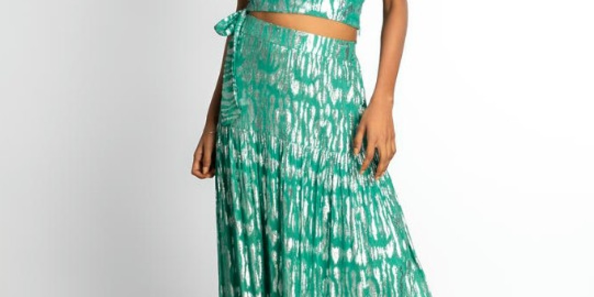 Linen Maxi Dress The Ultimate Wardrobe Essential for Effortless Summer Elegance