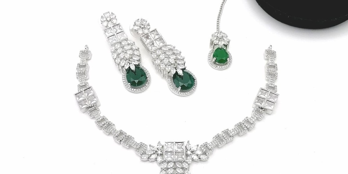 Chic & Budget-Friendly Jewellery Trends for Girls in Pakistan