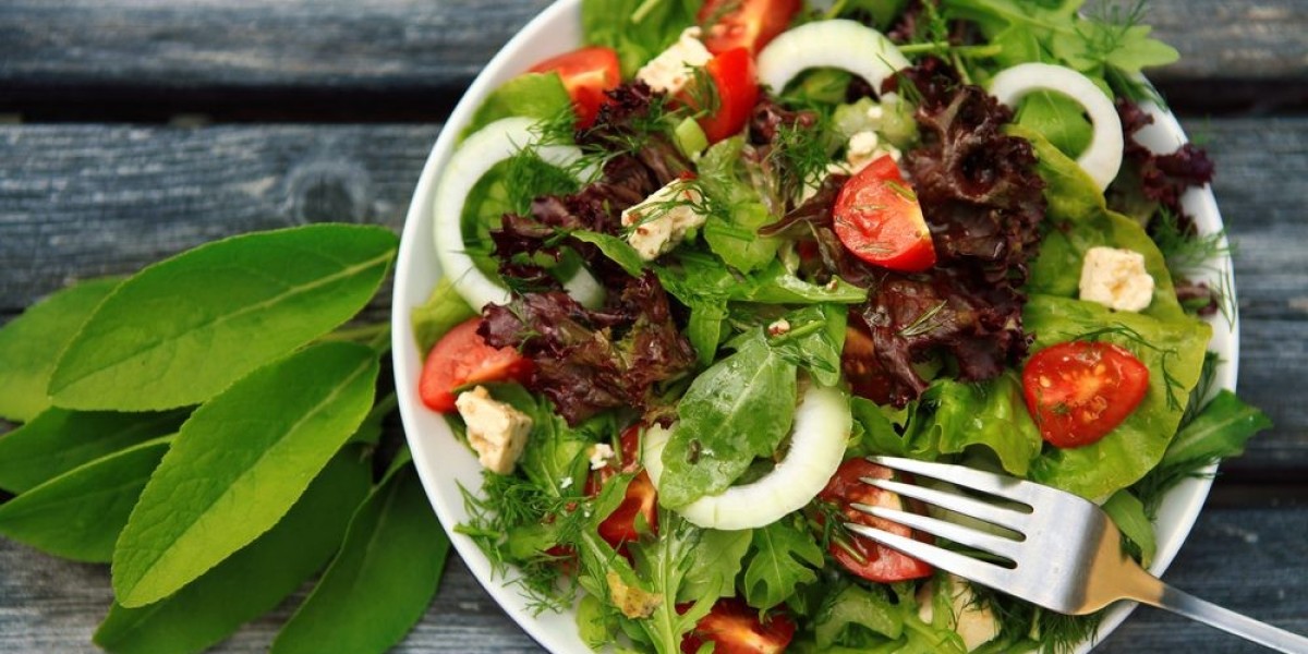 Lunch Salads in Los Angeles: Fresh, Healthy, and Perfect for Your Midday Meal