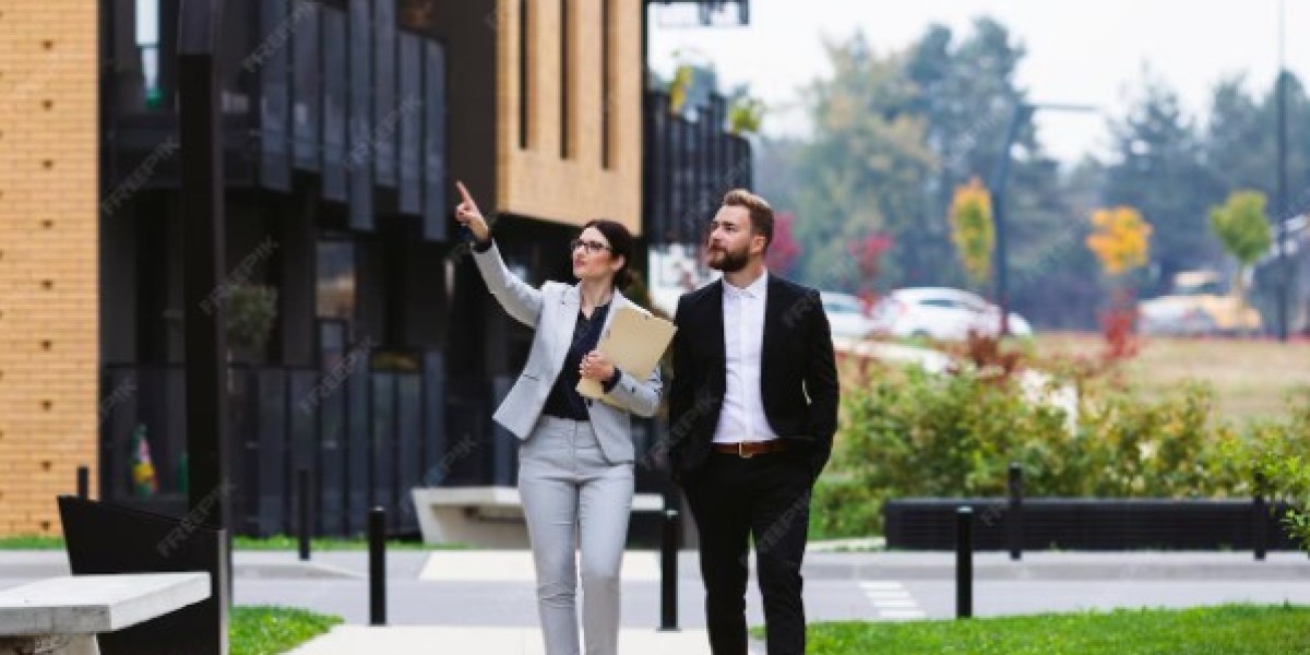 Estate Agents in Primrose Hill: Your Partners in London's Most Magical Neighbourhood