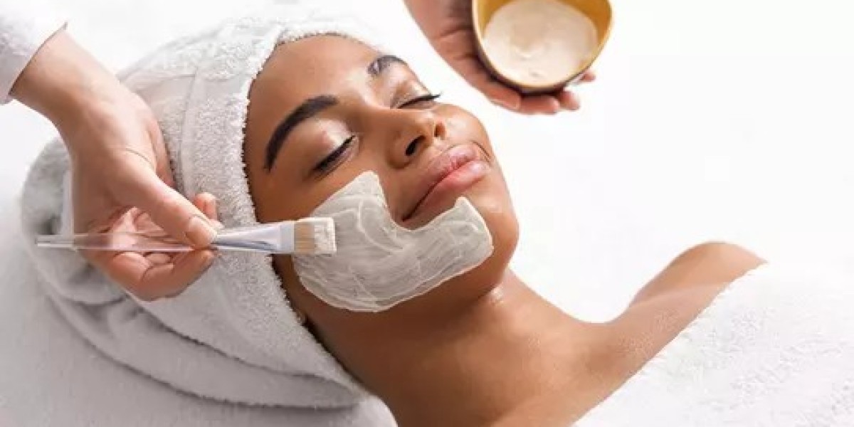How Does Deep Skin Cleansing Promote Smooth and Refined Skin?