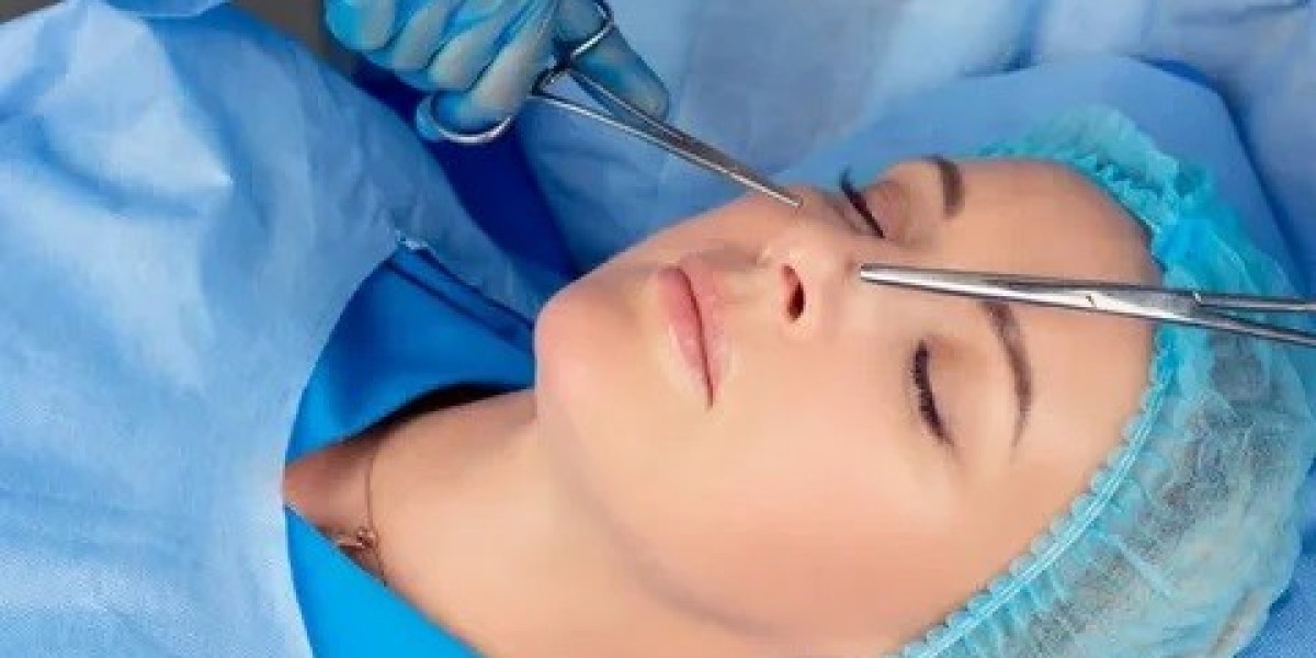Can Rhinoplasty in Islamabad Correct a Crooked Nose?