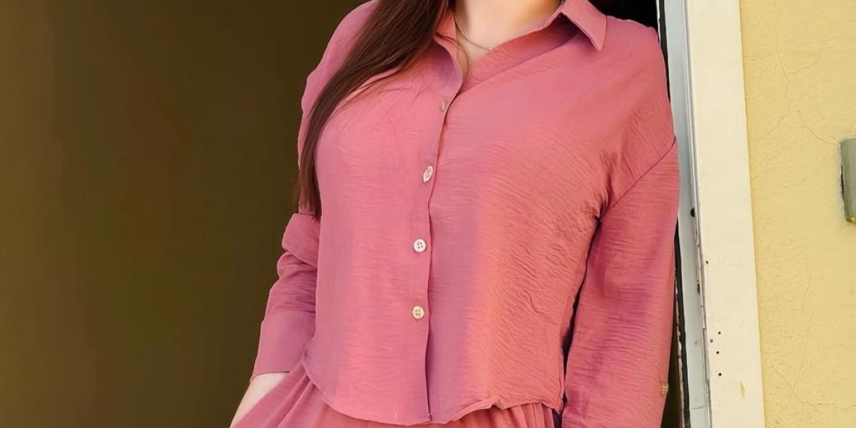 A Complete Guide to Pakistani Call Girls in Dubai: From Bur Dubai to Jumeirah